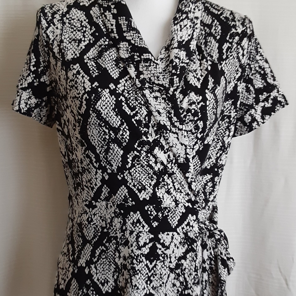 Calvin klein blouse S/CH/P New $18 - Picture 3 of 6